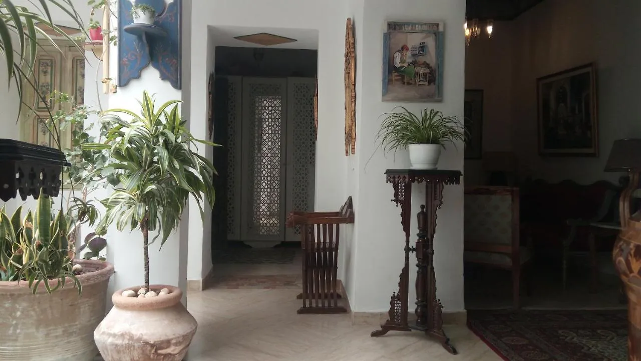 El Patio Courtyard House Guest House Tunis 3*,